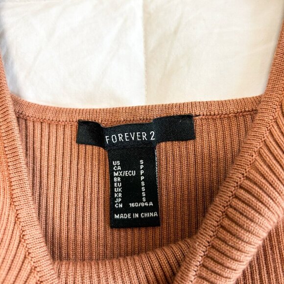 Forever 21 Rust Tan Brown Ribbed Square Neck Cropped Tank Top Women’s Size S - Picture 2 of 3